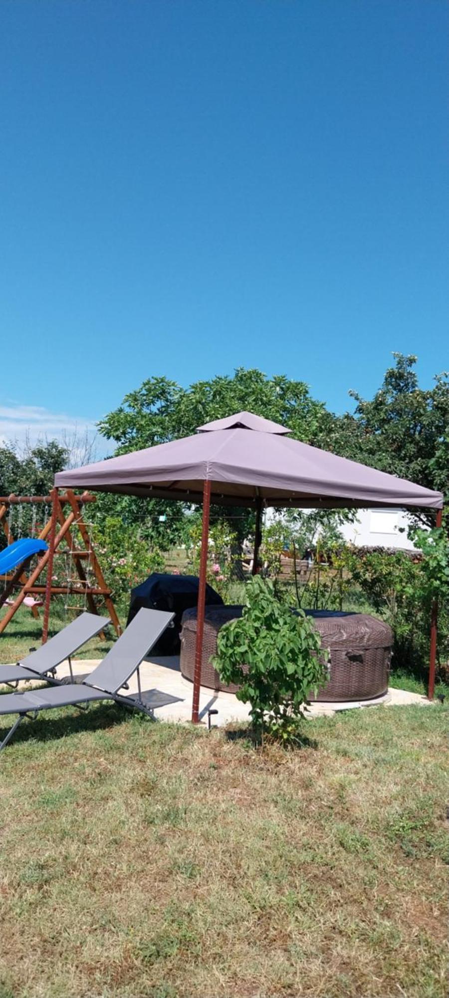 Vila Dubravka - Schoen Und Komfortabel Inmitten Von Olivenbaeumen Und Weinbergen Mit Whirlpool Valtura Buitenkant foto