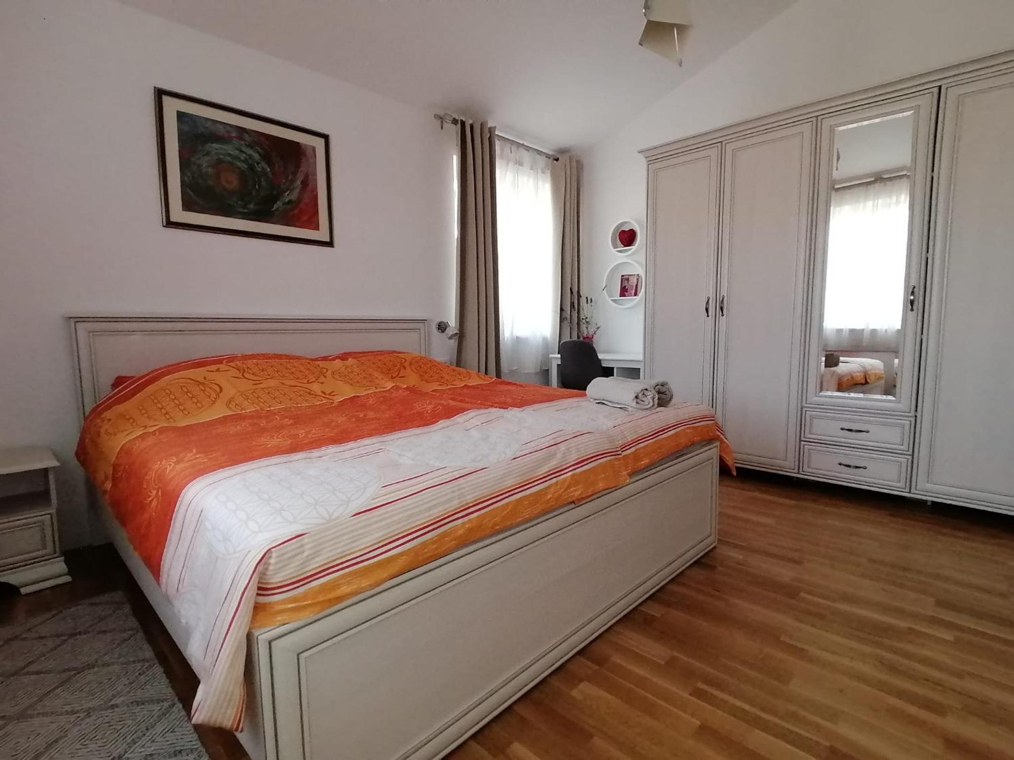 Vila Dubravka - Schoen Und Komfortabel Inmitten Von Olivenbaeumen Und Weinbergen Mit Whirlpool Valtura Buitenkant foto